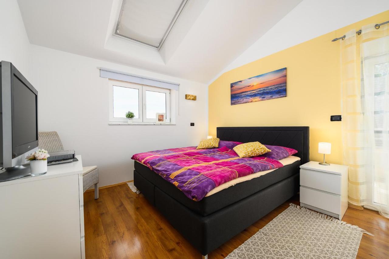 Villa Elisa Kaštelir Dış mekan fotoğraf